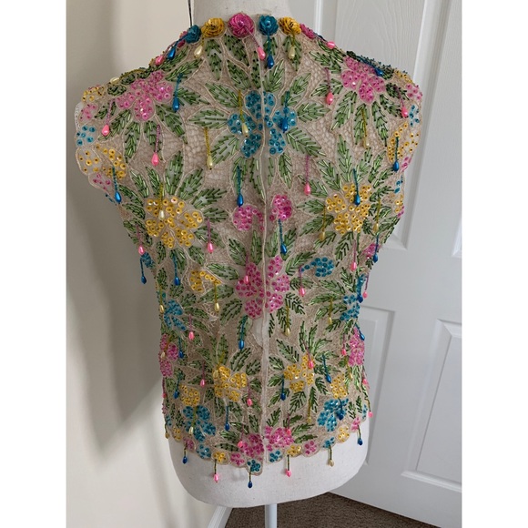 Small Vintage 80’ beaded flowers embroidered top - Picture 5 of 7